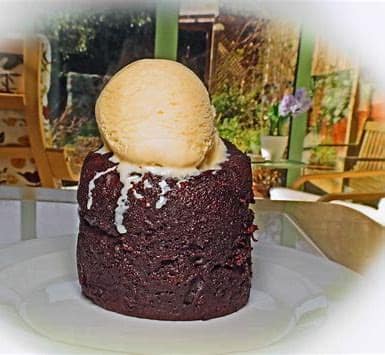 Chocolate-Banana Mug Cake